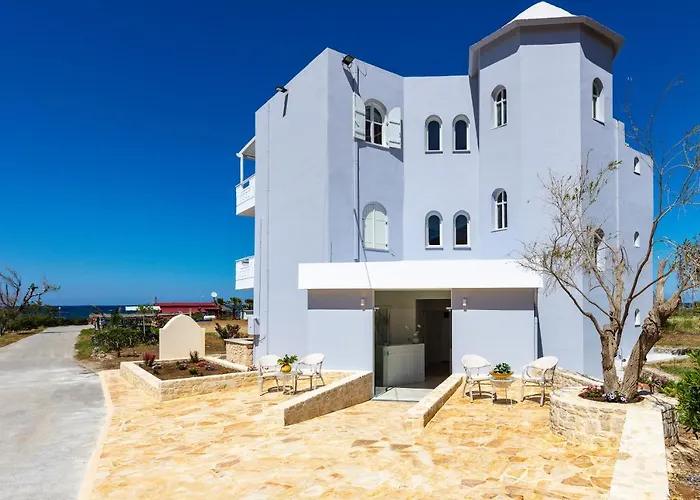 Pinelopi Beach Suites